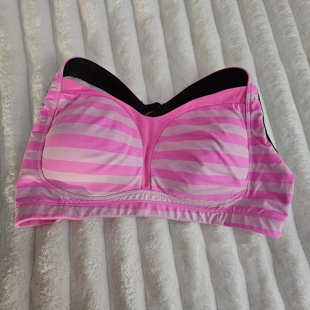 Lululemon Wireless Sports Bra